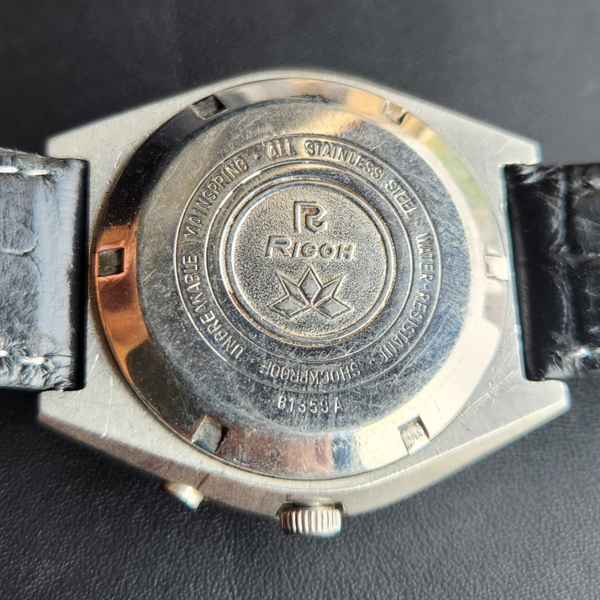Vintage Ricoh R31 Automatic Red Face New Strap 21 Jewels Day-Date Men's Wrist Watch R120