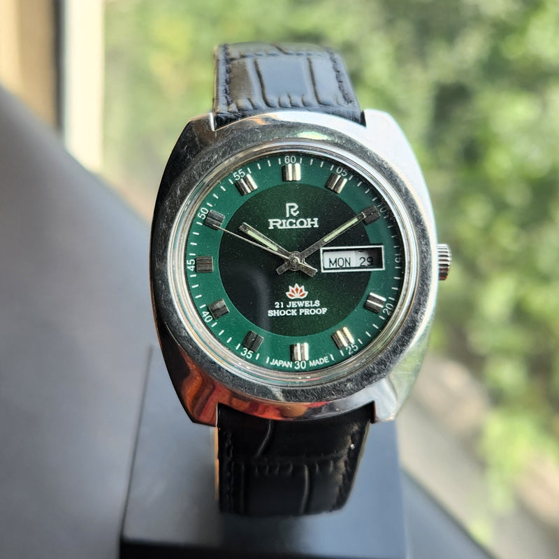 Vintage Ricoh R31 Automatic Green Face New Strap 21 Jewels Day-Date Men's Wrist Watch R121