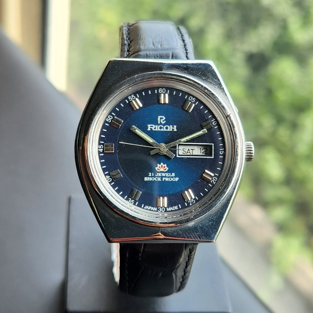 Vintage Ricoh R31 Automatic Blue Face New Strap 21 Jewels Day-Date Men's Wrist Watch R122