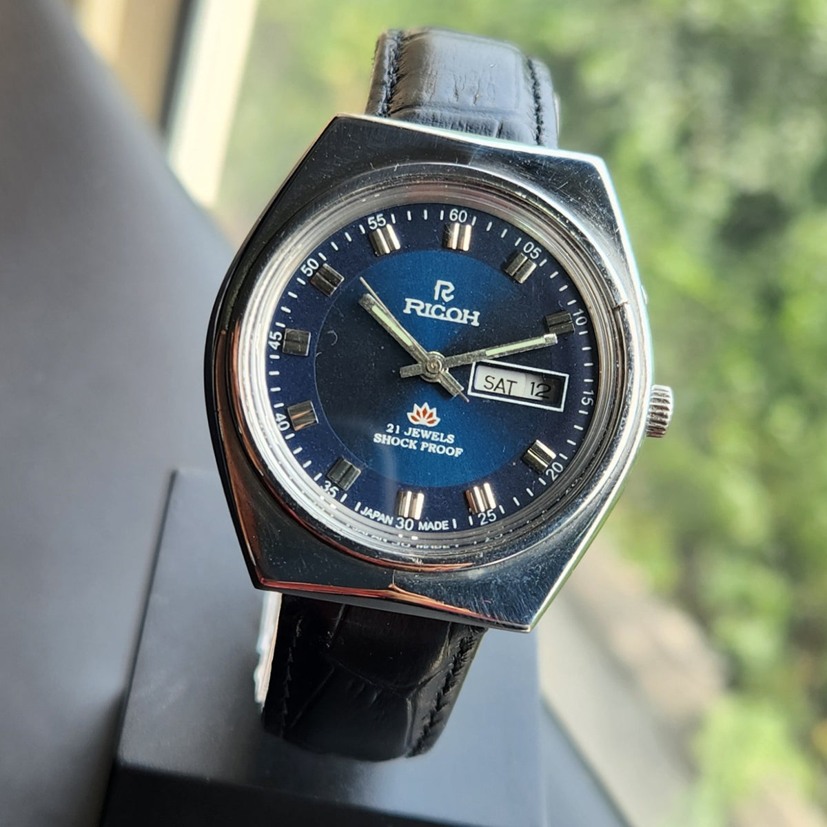 Vintage Ricoh R31 Automatic Blue Face New Strap 21 Jewels Day-Date Men's Wrist Watch R122