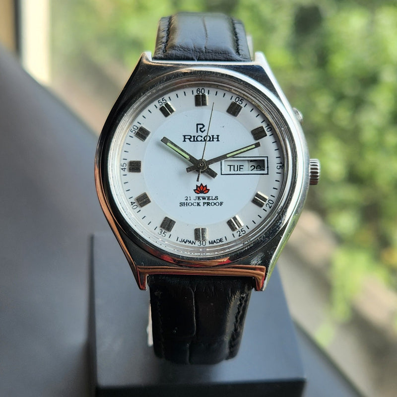 Vintage Ricoh R31 Automatic White Face New Strap 21 Jewels Day-Date Men's Wrist Watch R123