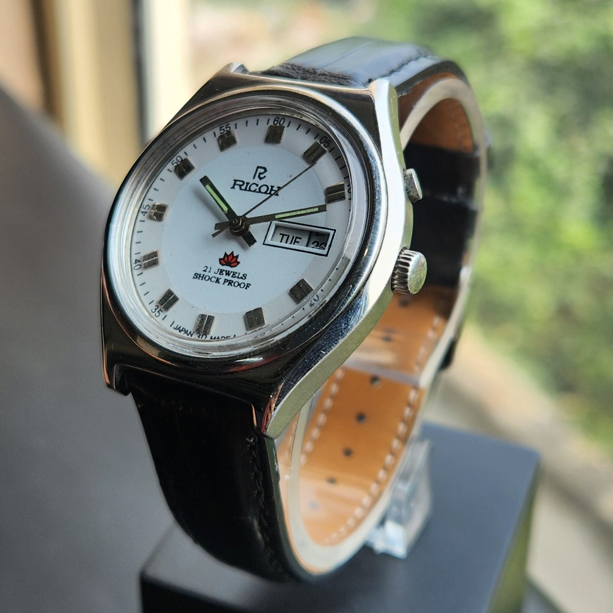 Vintage Ricoh R31 Automatic White Face New Strap 21 Jewels Day-Date Men's Wrist Watch R123