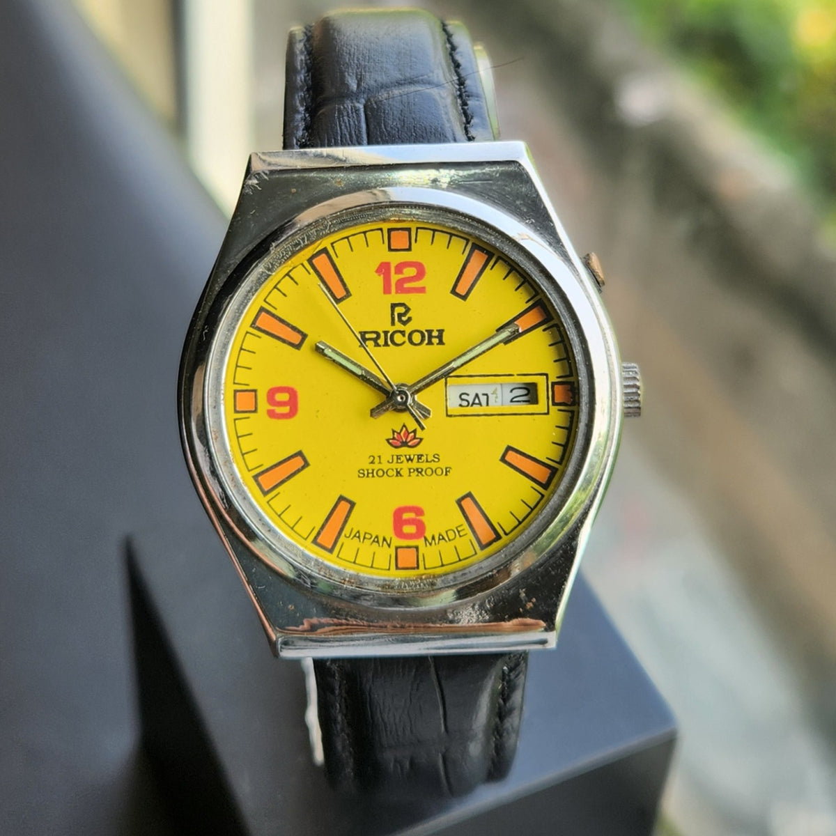 Vintage Ricoh R31 Automatic Yellow Face New Strap 21 Jewels Day-Date Men's Wrist Watch R127