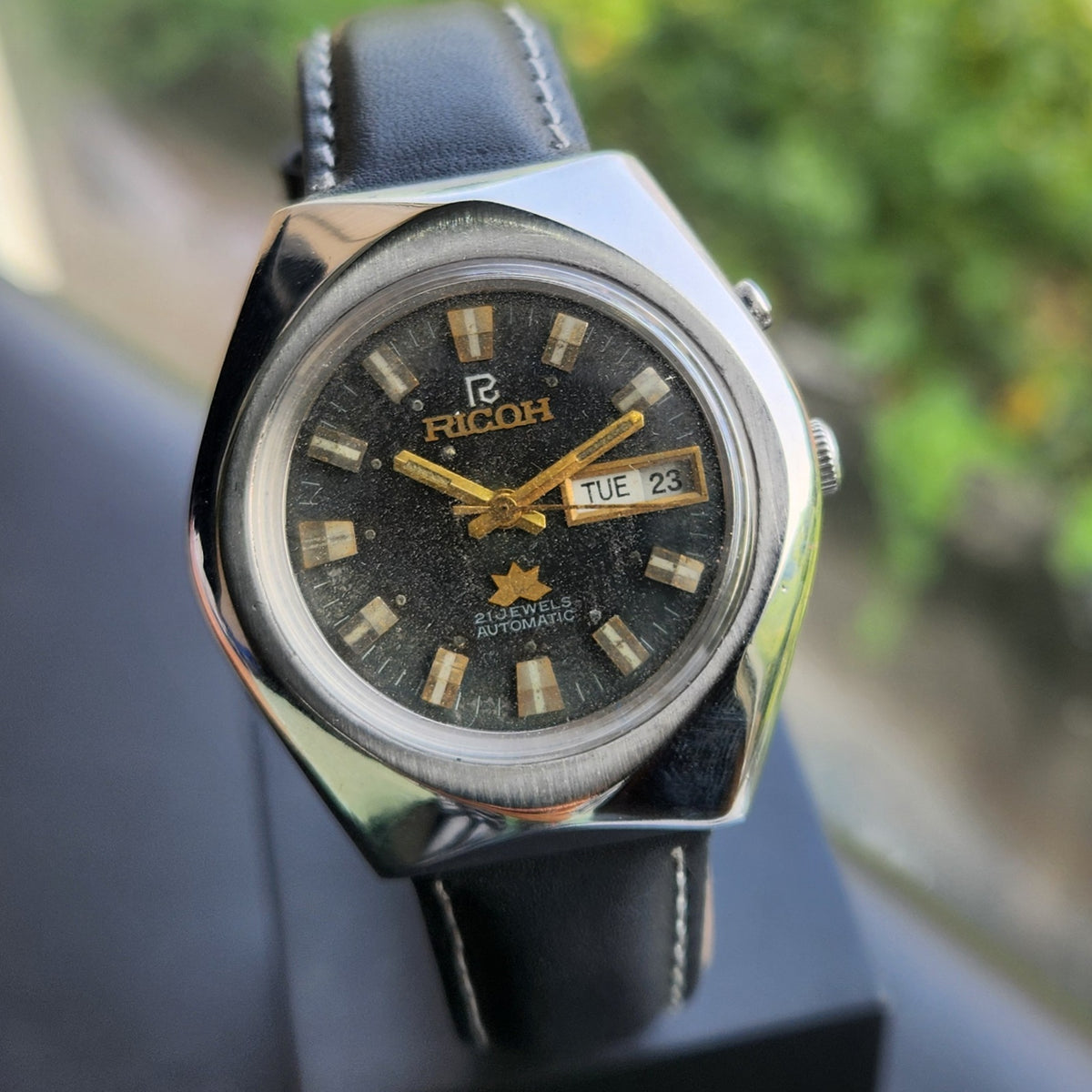 Vintage Ricoh R31 Automatic Black Face New Strap 21 Jewels Day-Date Men's Wrist Watch R128