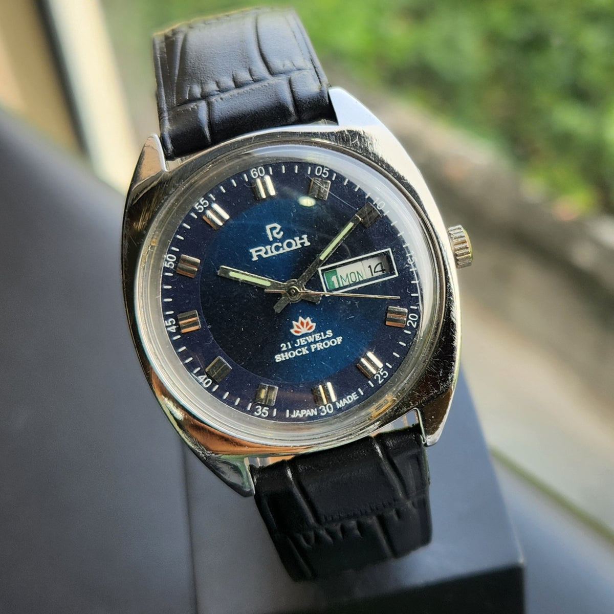 Vintage Ricoh R31 Automatic Blue Face New Strap 21 Jewels Day-Date Men's Wrist Watch R131