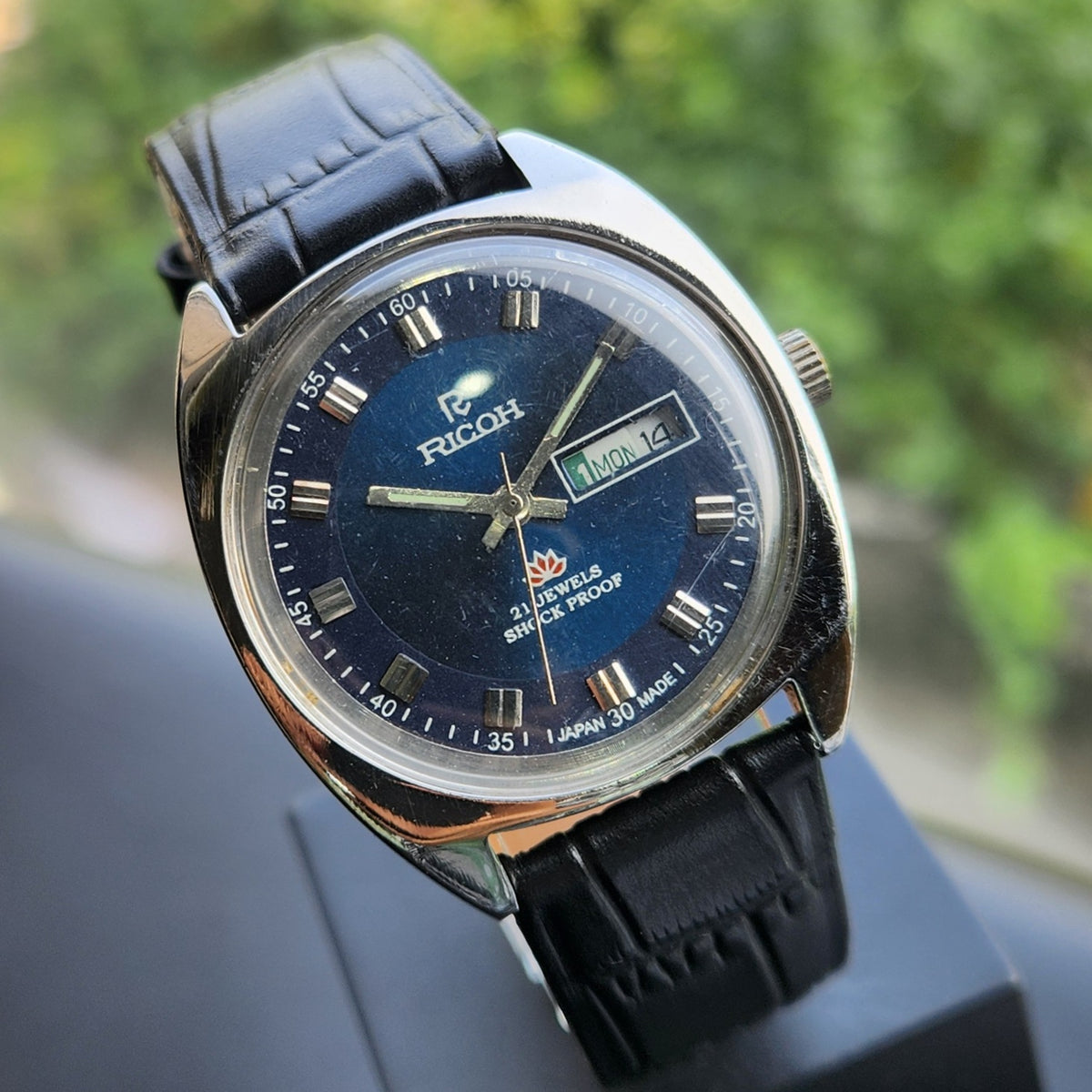 Vintage Ricoh R31 Automatic Blue Face New Strap 21 Jewels Day-Date Men's Wrist Watch R131