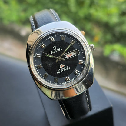 Vintage Ricoh R31 Automatic Black Face New Strap 21 Jewels Day-Date Men's Wrist Watch R132