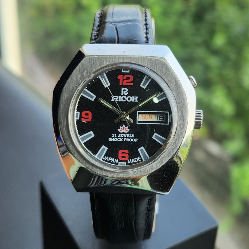 Vintage Ricoh R31 Automatic Black Face New Strap 21 Jewels Day-Date Men's Wrist Watch R135