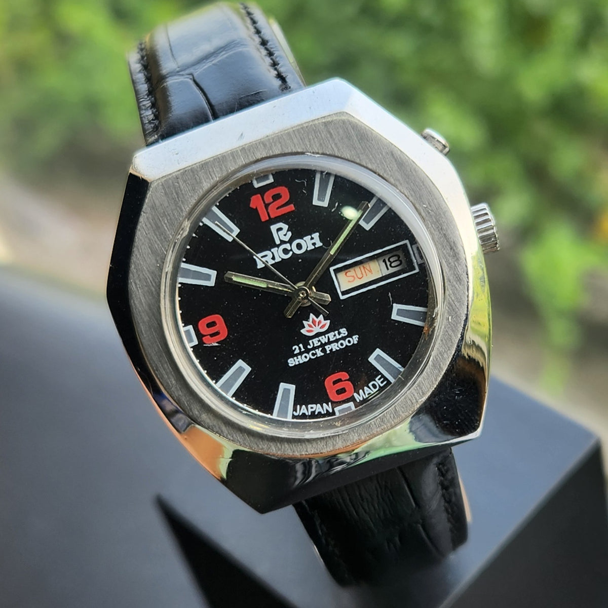 Vintage Ricoh R31 Automatic Black Face New Strap 21 Jewels Day-Date Men's Wrist Watch R135