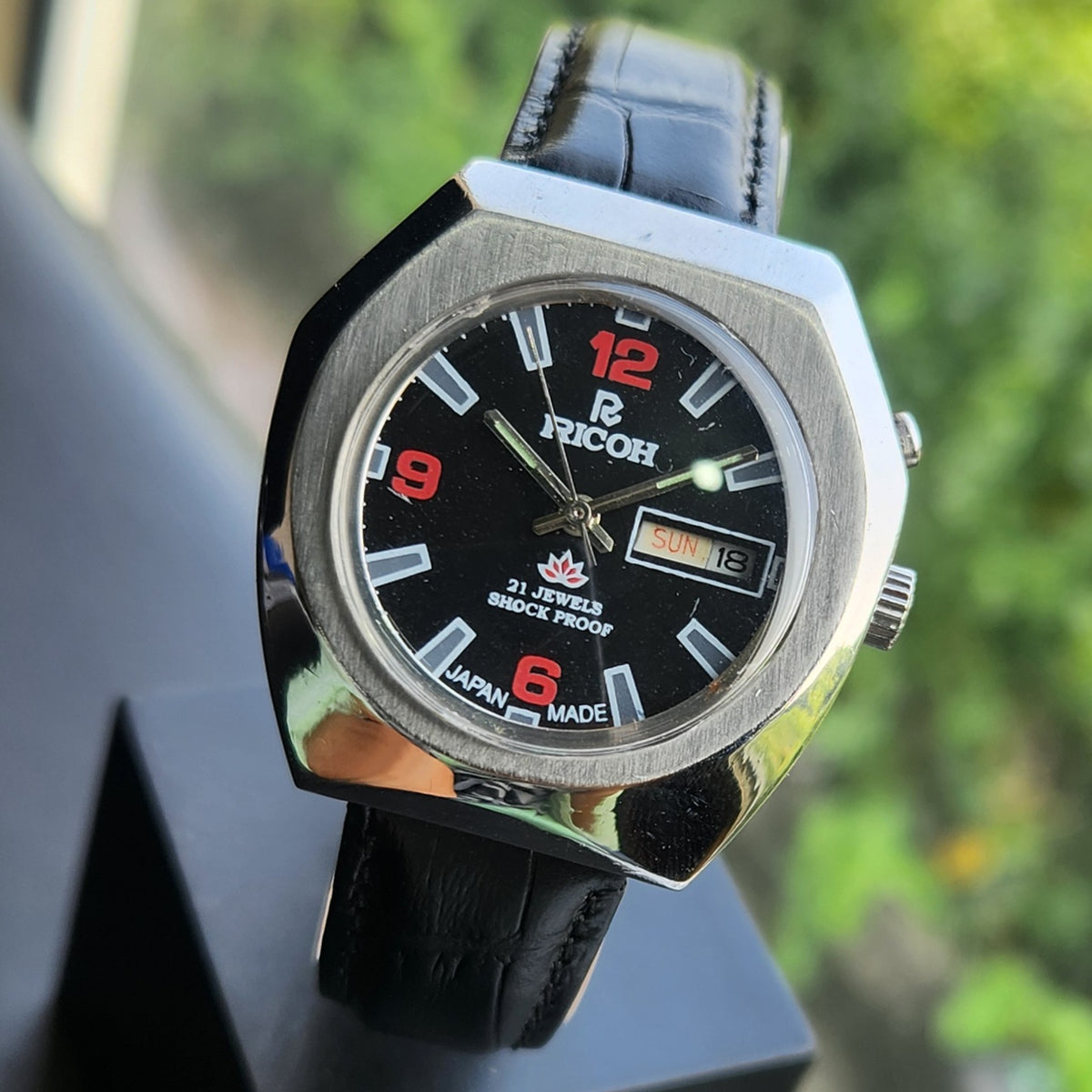 Vintage Ricoh R31 Automatic Black Face New Strap 21 Jewels Day-Date Men's Wrist Watch R135