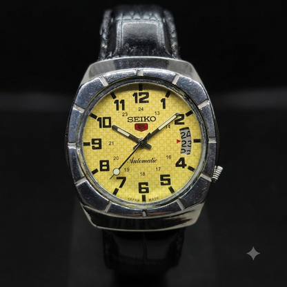 Vintage 1985 Original Seiko 5 Automatic 7009-8741 Repainted Yellow Face 17 Jewels Date Japanese Men's Wrist Watch VS30