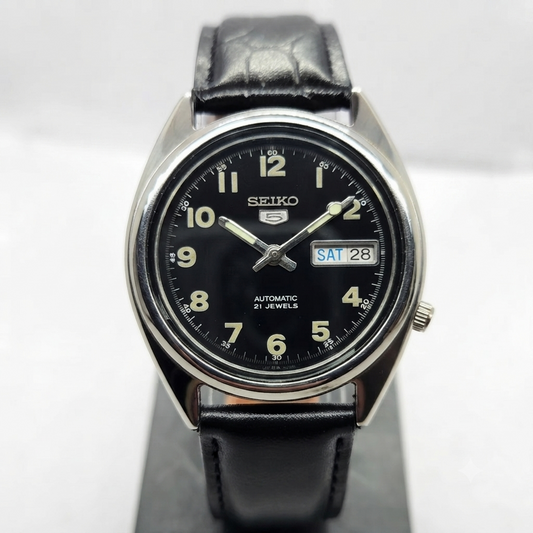 Vintage 1983 Original Seiko 5 Automatic 7009-3181 Black Face 17 Jewels Day-Date Japanese Men's Wrist Watch SA59