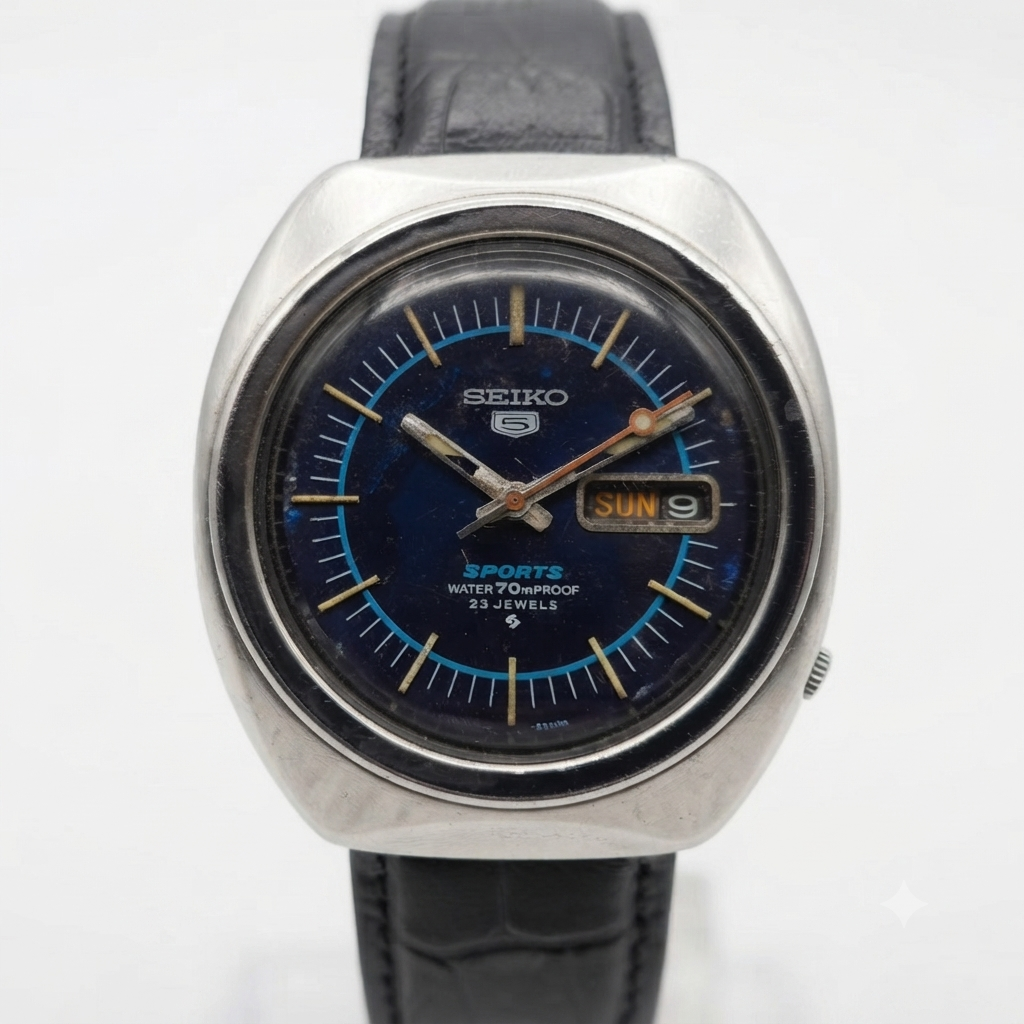 Vintage 1970 Original Seiko 5 Sports Automatic 6106-8560 Blue Face 40MM Case Day-Date Japanese Men's Wrist Watch VS25