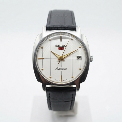 Vintage 1977 Original Seiko 5 Automatic 7009-8040 Repainted White Face 17 Jewels Date Japanese Men's Wrist Watch VS28