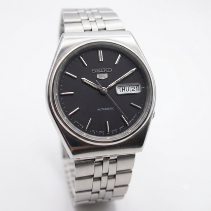 Vintage 1983 Original Seiko 5 Automatic 6309-8830 Black Face 17 Jewels Day-Date Japanese Men's Wrist Watch SK02