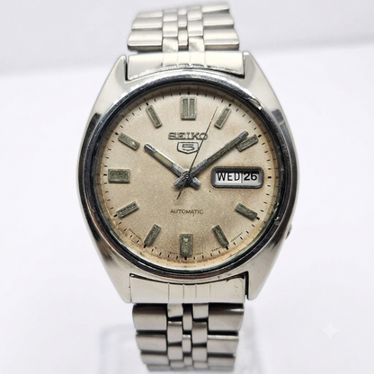 Vintage 1983 Original Seiko 5 Automatic 6309-8840 Cream Face 17 Jewels Day-Date Japanese Men's Wrist Watch OG310