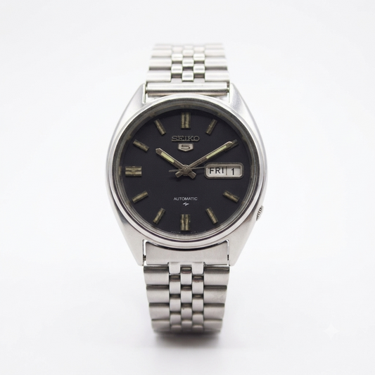 Vintage 1983 Original Seiko 5 Automatic 6309-8920 Black Face 17 Jewels Day-Date Japanese Men's Wrist Watch SK04