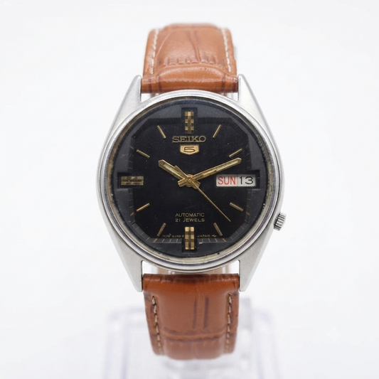 Vintage 1982 Original Seiko 5 Automatic 7009-876A black face 17 Jewels Day-Date Japanese Men's Wrist Watch OG33