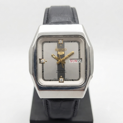 Vintage 1982 Original Seiko 5 Automatic 6349-5010 Grey Face 23 Jewels Day-Date Japanese Men's Wrist Watch VS17