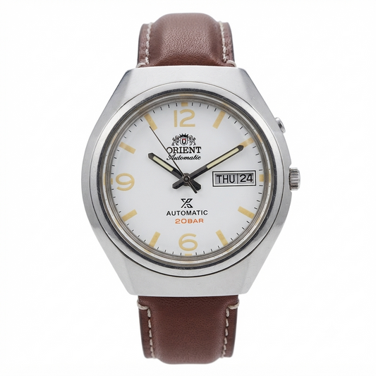 Vintage Mod Orient Automatic 46941 21 Jewels White Face Day-Date Men's Wrist Watch OR01