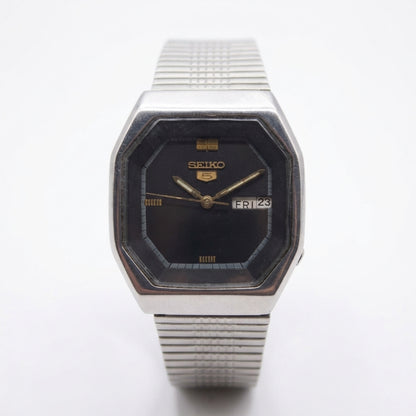 Vintage 1980 Original Seiko 5 Automatic 6309-587A Black face 21 Jewels Day-Date Japanese Men's Wrist Watch OG107