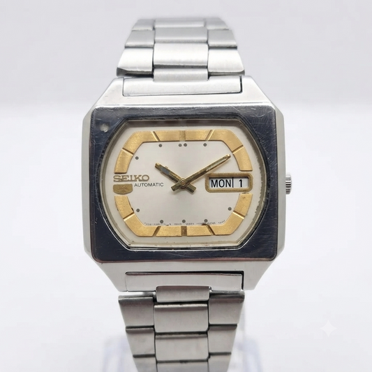 Vintage 1976 Original Seiko 5 Automatic 6319-8000 Silver face 21 Jewels Day-Date Japanese Men's Wrist Watch OG206