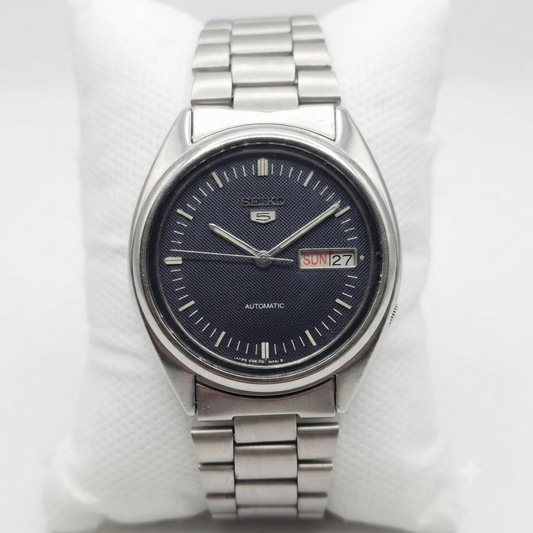 Vintage 1976 Original Seiko 5 Automatic 7009-3041 Black Face 17 Jewels Day-Date Japanese Men's Wrist Watch VS07