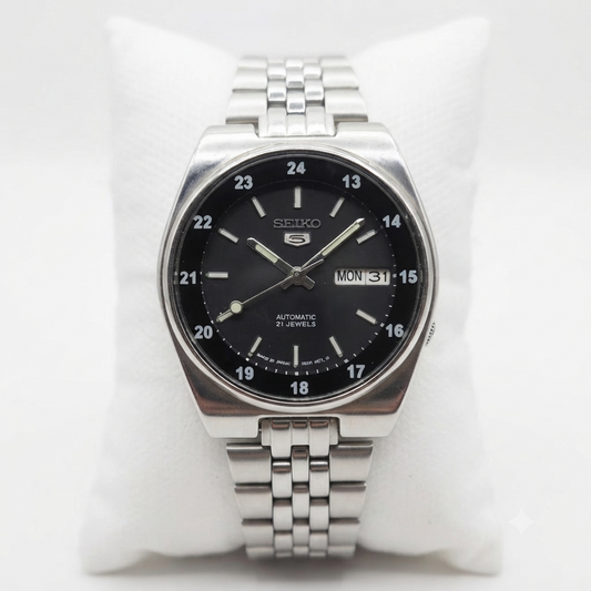 Vintage 1998 Original Seiko 5 Automatic 7s26-3160 Black Face Railway Time Day-Date Japanese Men's Wrist Watch VS01
