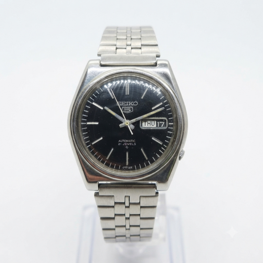 Vintage 1980 Original Seiko 5 Automatic 6119-8410 Black face 21 Jewels Day-Date Japanese Men's Wrist Watch OG129