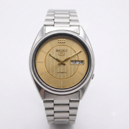 Vintage 1976 Original Seiko 5 Automatic 7009-3040 Gold Face 17 Jewels Day-Date Japanese Men's Wrist Watch SK03