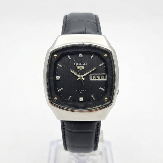 Vintage 1979 Original Seiko 5 Automatic 7009-5140 Black face 17 Jewels Day-Date Japanese Men's Wrist Watch OG286