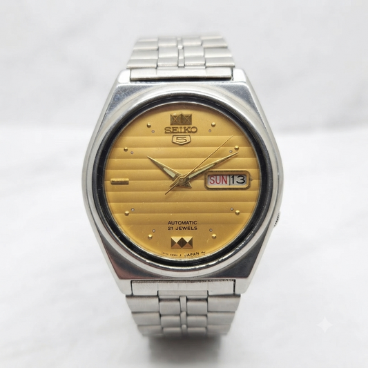 Vintage 1979 Original Seiko 5 Automatic 7009-876A Gold Face 17 Jewels Day-Date Japanese Men's Wrist Watch SA21