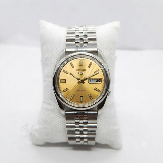 Vintage 1985 Original Seiko 5 Automatic 7009-821J Gold Face 17 Jewels Day-Date Japanese Men's Wrist Watch SA43