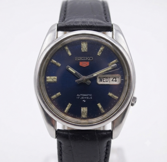 Vintage 1975 Original Seiko 5 Automatic 7019-5330 black face 21 Jewels Day-Date Japanese Men's Wrist Watch OG11