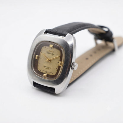 Vintage Original HMT Chanakya Hand Winding 17 Jewels Gold Face Men's Wrist Watch HM153
