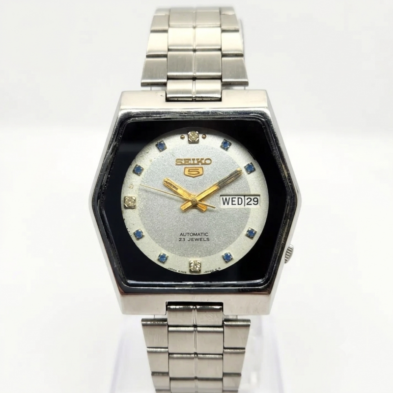 Vintage 1984 Original Seiko 5 Automatic 6349-504A Silver face 23 Jewels Day-Date Japanese Men's Wrist Watch OG273
