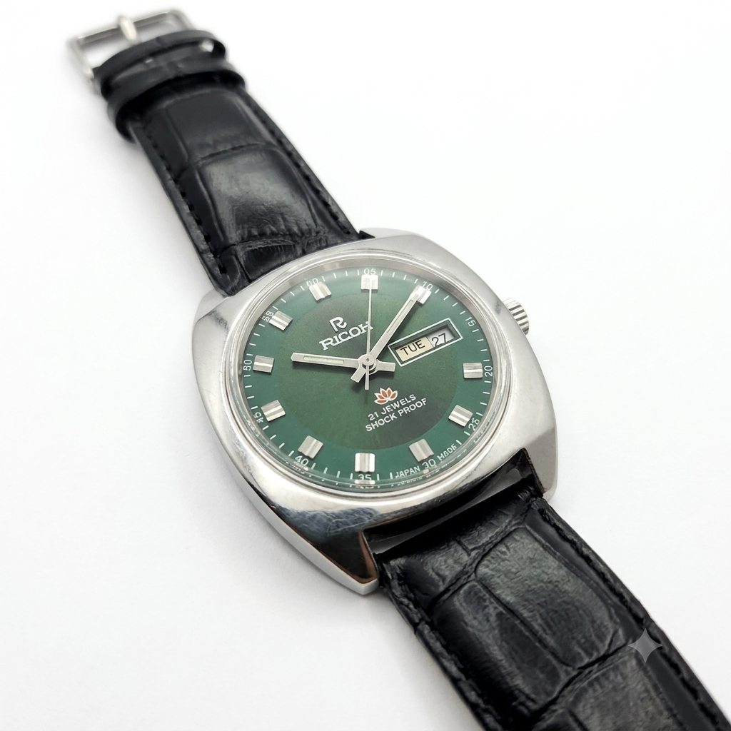 Vintage Ricoh R31 Automatic Green Face New Strap 21 Jewels Day-Date Men's Wrist Watch R28