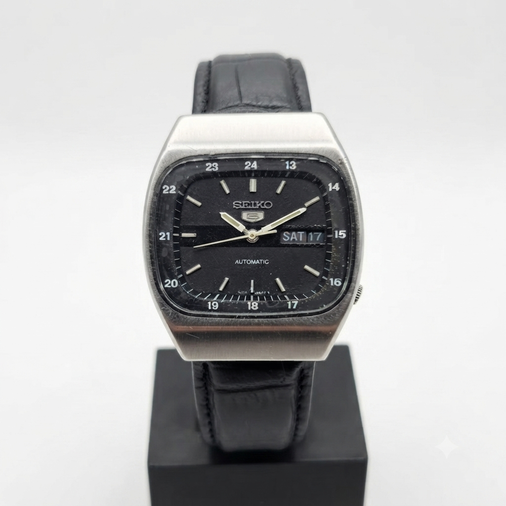 Vintage 1983 Original Seiko 5 Automatic 6309-523A Black Face 17 Jewels Day-Date Japanese Men's Wrist Watch VS18