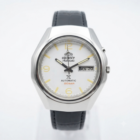 Vintage Original Orient 46941 Automatic 21 Jewels White Face Day-Date Men's Wrist Watch OR17