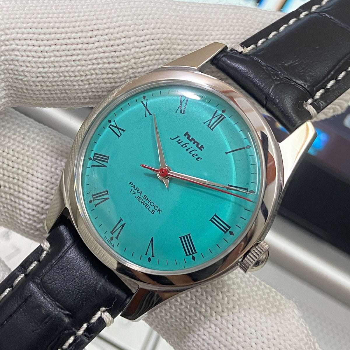 Hmt jubilee para shock tiffany blue mechanical hand winding men's wrist watch