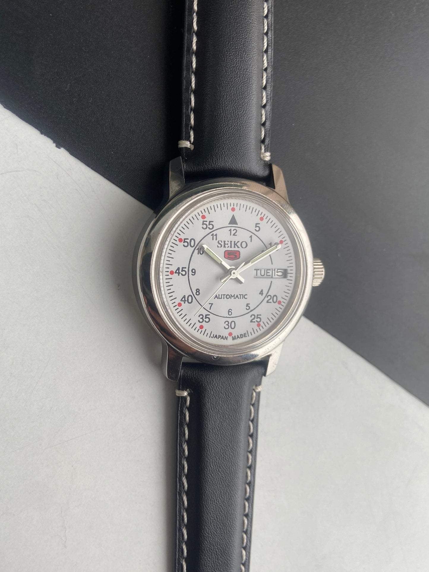 Vintage Mod Seiko 5 Automatic 6309A 17 Jewels Japan Men's Day-Date White Face Wrist Watch E47