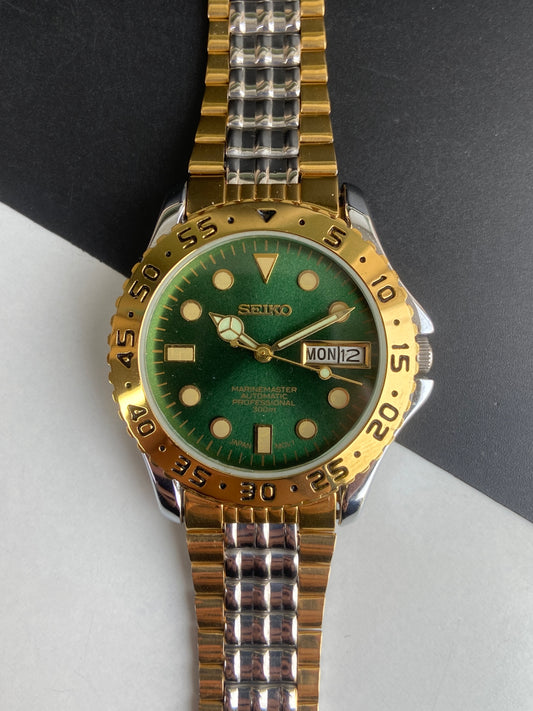 Vintage Mod Seiko Automatic 17 Jewels Cal. 6309 Green Face Fix Bezel Two Tone Men's Wrist Watch E68