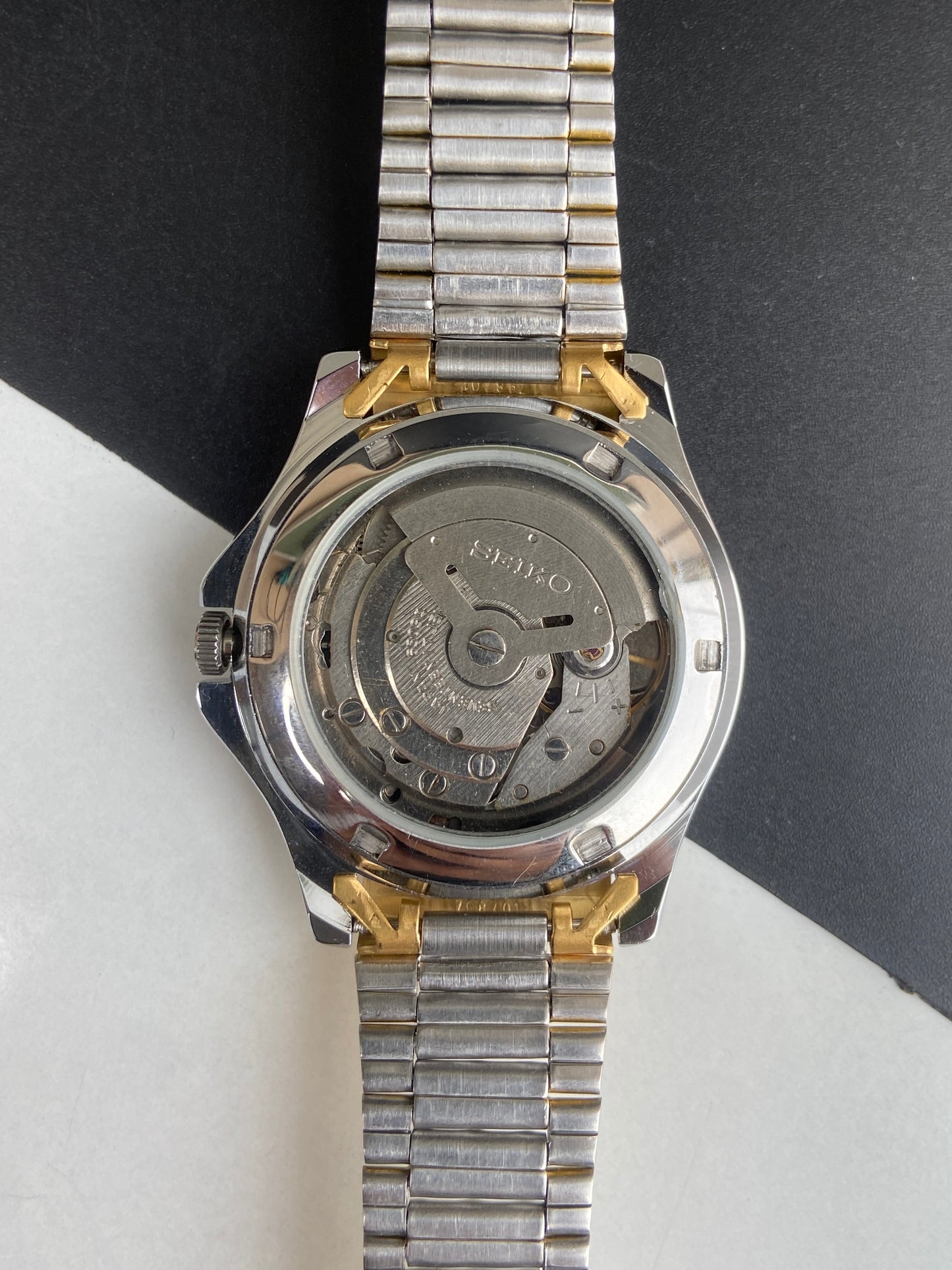 Vintage Mod Seiko Automatic 17 Jewels Cal. 6309 Green Face Fix Bezel Two Tone Men's Wrist Watch E68