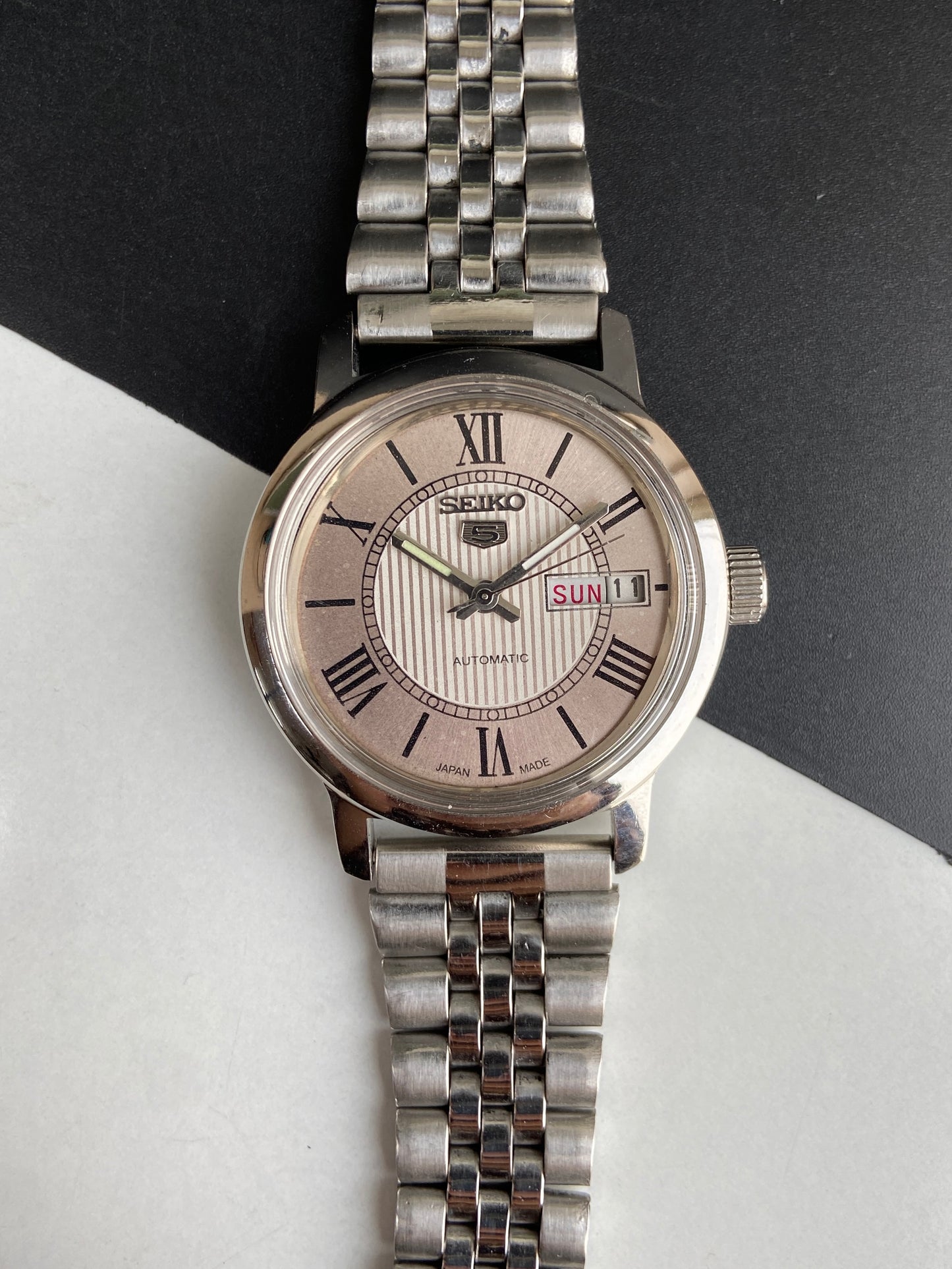 Vintage Mod Seiko 5 Automatic 6309A 17 Jewels Japan Men's Day-Date Silver Face Wrist Watch E71