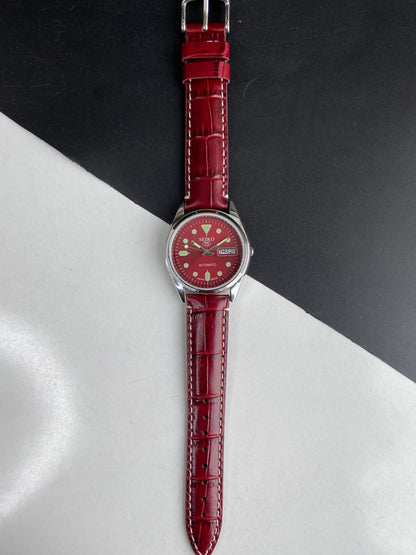 Vintage Mod Seiko 5 Automatic 6309A 17 Jewels Japan Men's Day-Date Red Face Wrist Watch E72