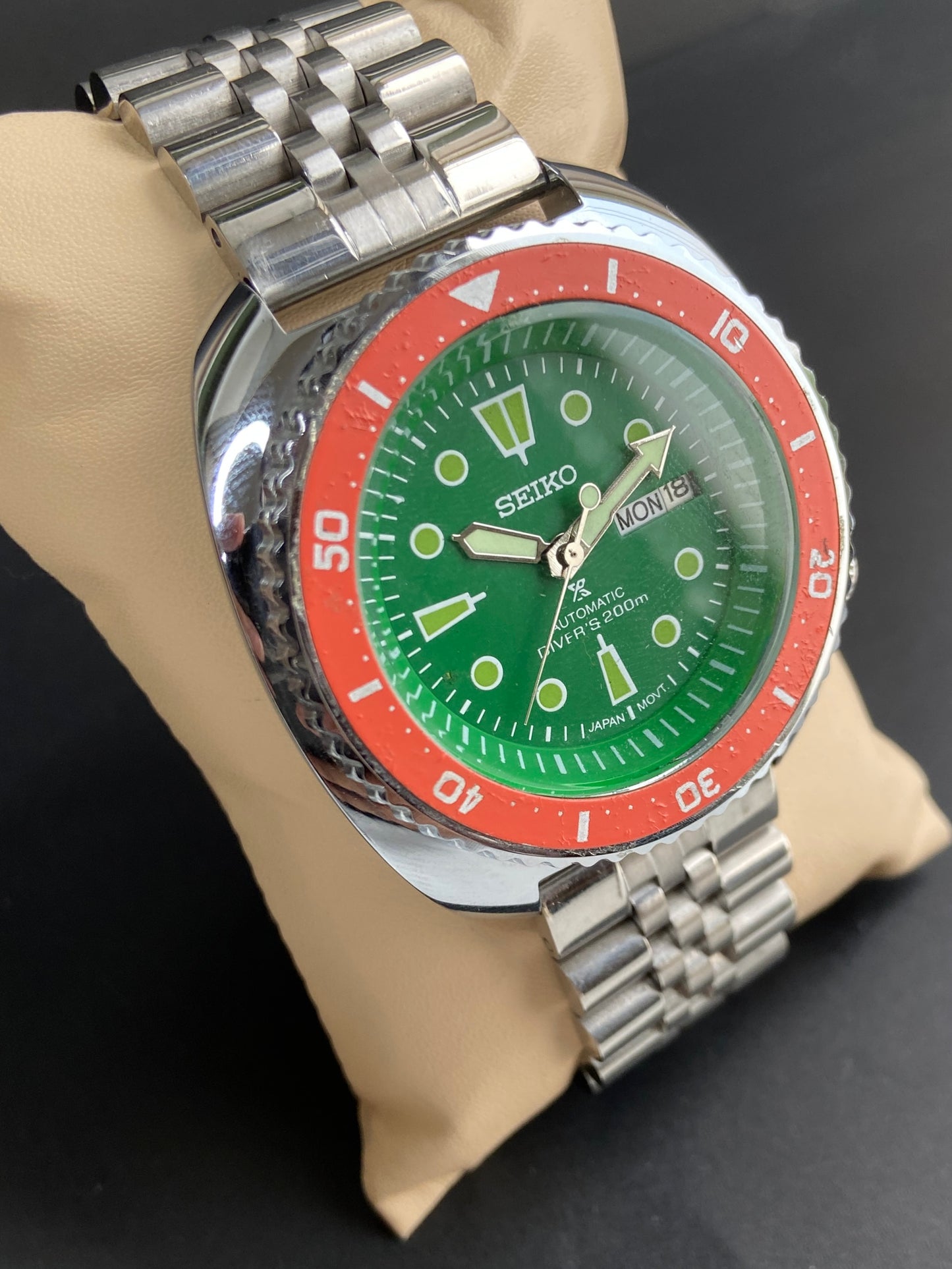 Vintage MOD Seiko Turtle Automatic Green Face Cal. 6309 Rotating Bezel Day-Date Men's Wrist Watch E74