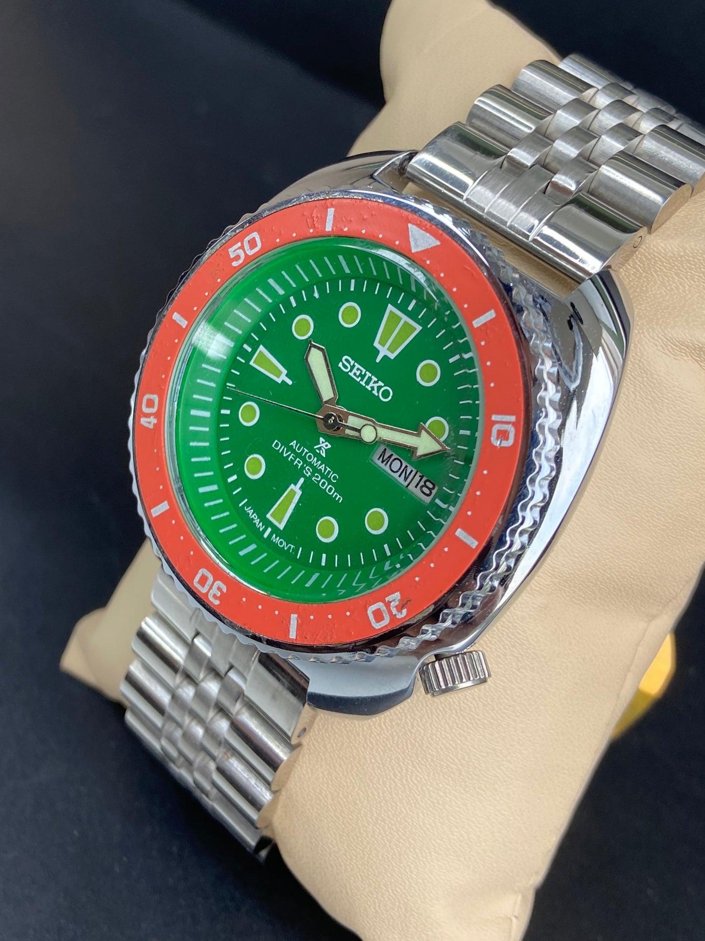 Vintage MOD Seiko Turtle Automatic Green Face Cal. 6309 Rotating Bezel Day-Date Men's Wrist Watch E74