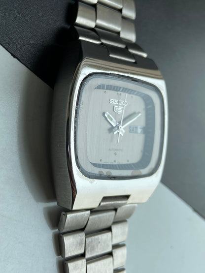 Vintage 1981 Original Seiko 5 Automatic 6309-5080 Silver Face 17 Jewels Day-Date Japanese Men's Wrist Watch E82