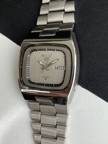 Vintage 1981 Original Seiko 5 Automatic 6309-5080 Silver Face 17 Jewels Day-Date Japanese Men's Wrist Watch E82