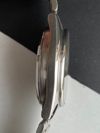 Vintage 1984 Original Seiko 5 Automatic 7009-6001 Black Face 17 Jewels Day-Date Japanese Men's Wrist Watch E87
